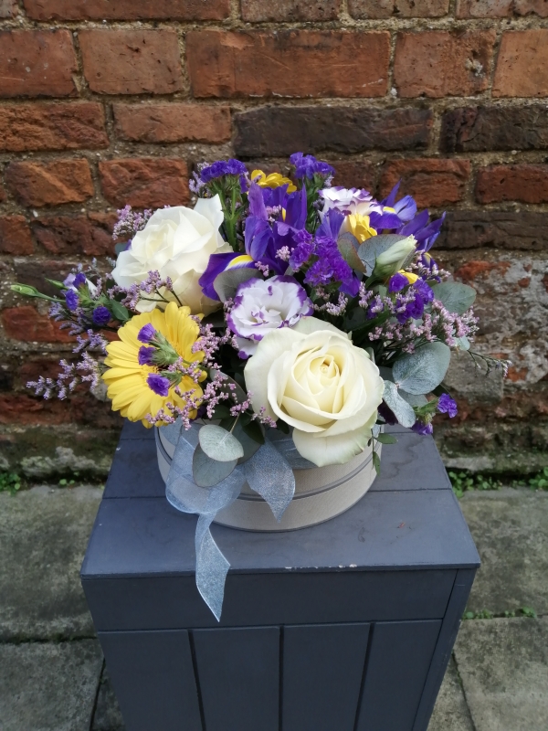 Blue Hatbox buy online or call 01775 233333